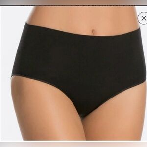 NWT SPANX Everyday Shaping Seamless High Waist Brief in Black Panties Size L